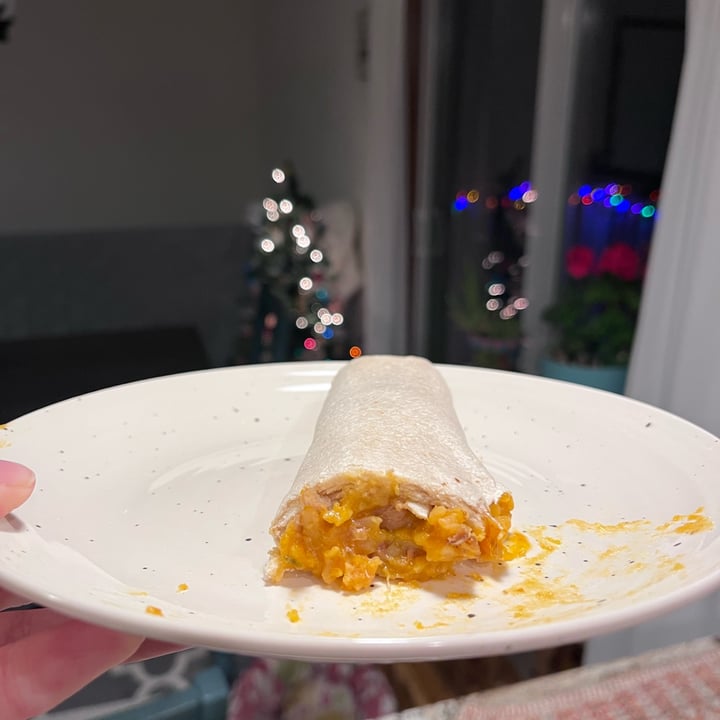 photo of Tattooed Chef Plant Based Bean, Cheese, & Rice Burrito shared by @dianna on  04 Jun 2023 - review