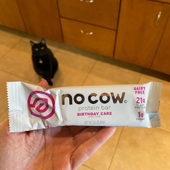 photo of No Cow Birthday Cake Protein Bar shared by @beckyyy on  07 Apr 2023 - review