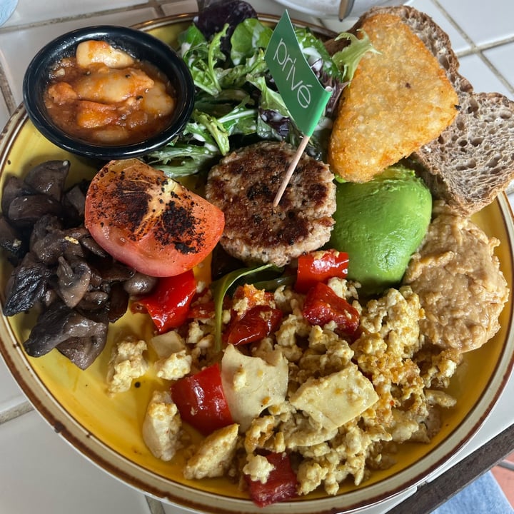 photo of Privé Robertson Quay Plant Power Breakfast shared by @laureguilbaud on  08 Jul 2023 - review