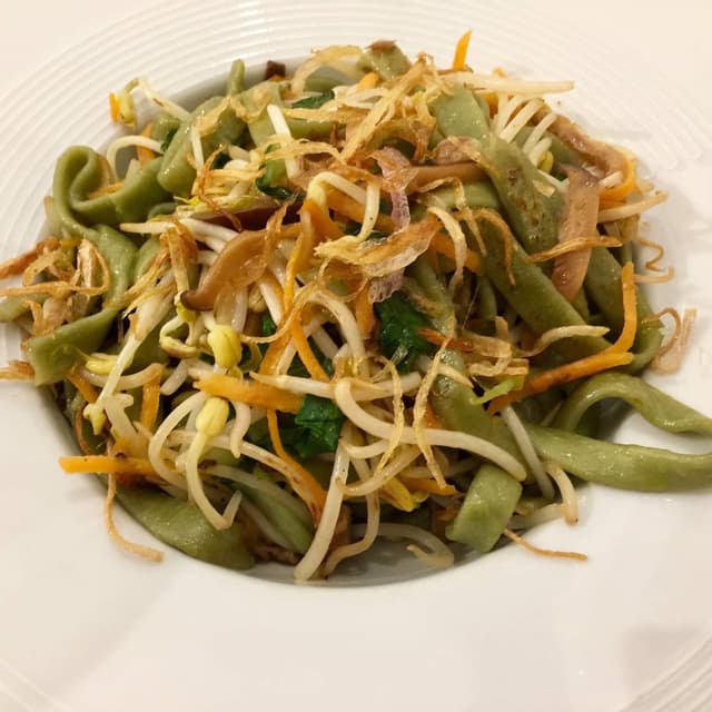 Photo of the dish “Tagliatelle fatte a mano al tè matcha”