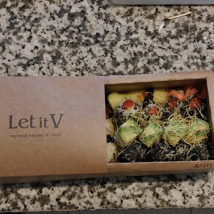 photo of Let it V - Vegan Sushi Tabla Hey Jude shared by @prilaveglia on  08 Feb 2023 - review