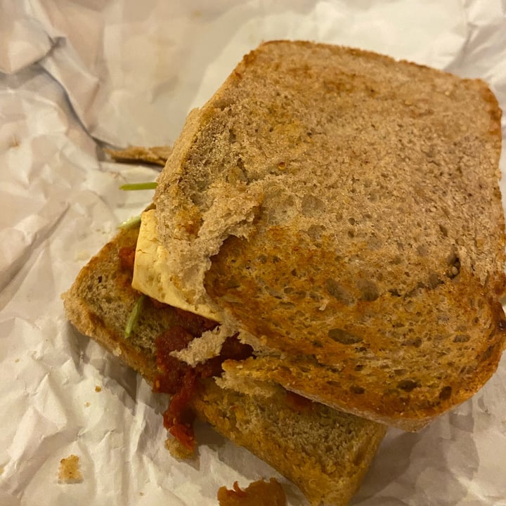 photo of El Galpón de Tacuara Belgrano Sandwich Vegano shared by @candelariex on  27 Jan 2023 - review
