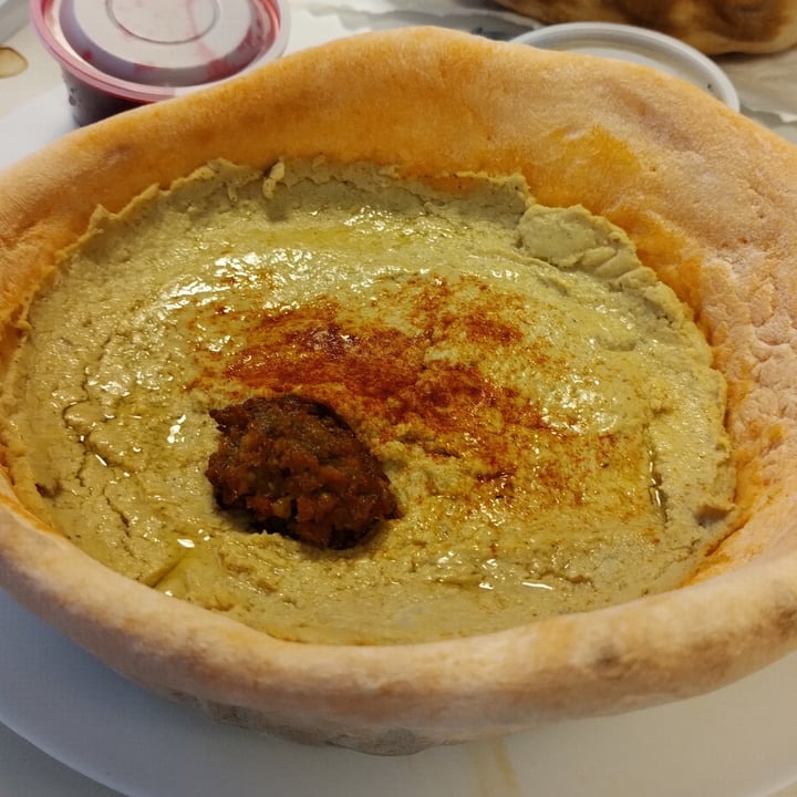 photo of Veggie Medio Oriente Hummus shared by @cassablancas on  13 May 2023 - review