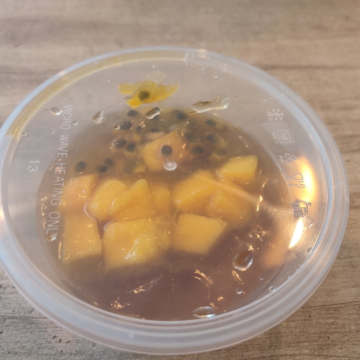photo of Simple Lifestyle Healthy Vegetarian Cafe Aiyu Jelly with Passionfruit and Mango shared by @bigfatnyancat on  03 Apr 2023 - review