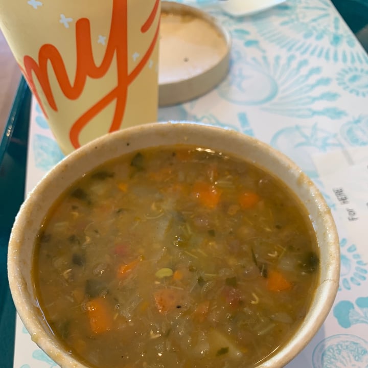 photo of Amy's Drive Thru Lentil Vegetable Soup shared by @kittyjones on  19 Jan 2023 - review