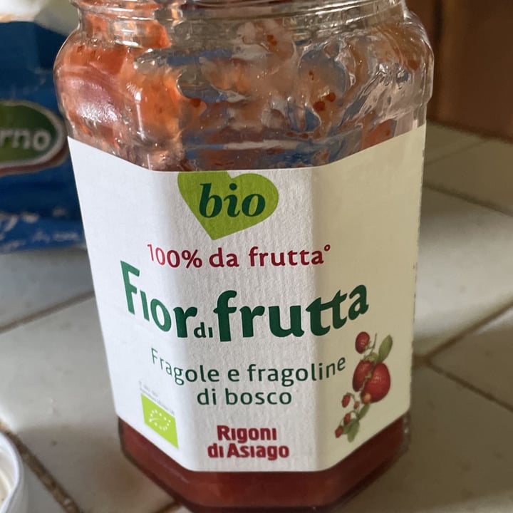photo of Rigoni di Asiago Fior di frutta fragole e fragoline di bosco shared by @erikadentis on  24 Dec 2022 - review