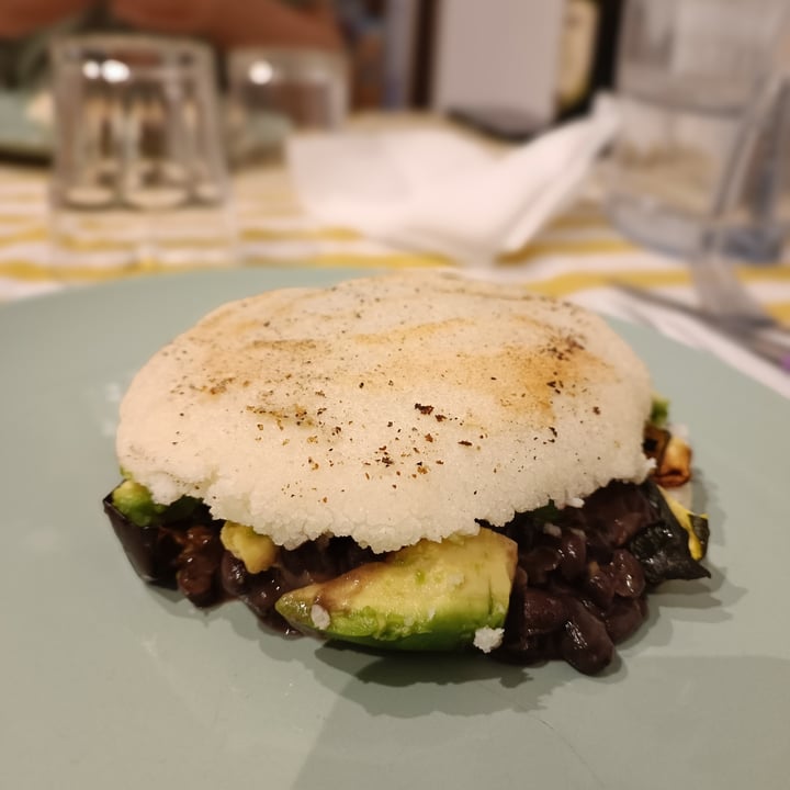 photo of Arepa'z Veggy shared by @eleonorasoricaroyoga on  22 Jul 2023 - review