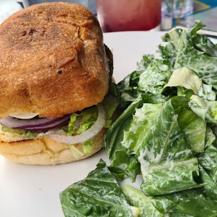 photo of Urban Vegan Kitchen Super Dope Burger shared by @avocadoskillet on  27 Apr 2023 - review