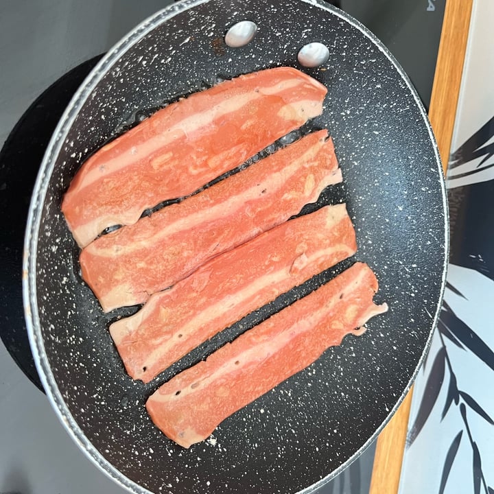 photo of Plant Pioneers Smoky Vacon Rashers shared by @hypnicol on  19 Jul 2023 - review