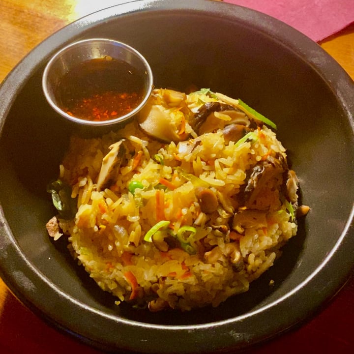 photo of Wusong Road Tiki Bar House Fried Rice shared by @veganeverythingchild on  28 May 2023 - review
