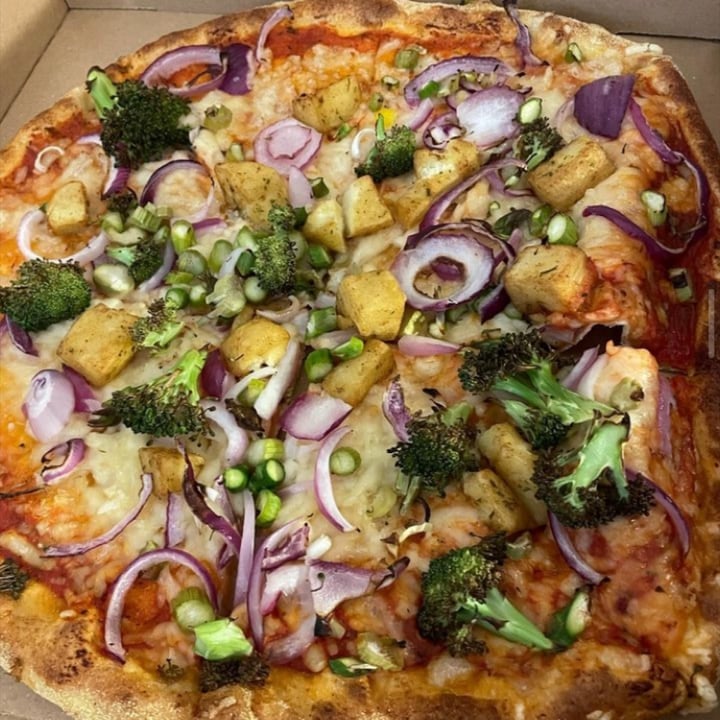 photo of Pure Pizza Morningside asparagus royale pizza shared by @cheapsoybean on  11 Aug 2023 - review
