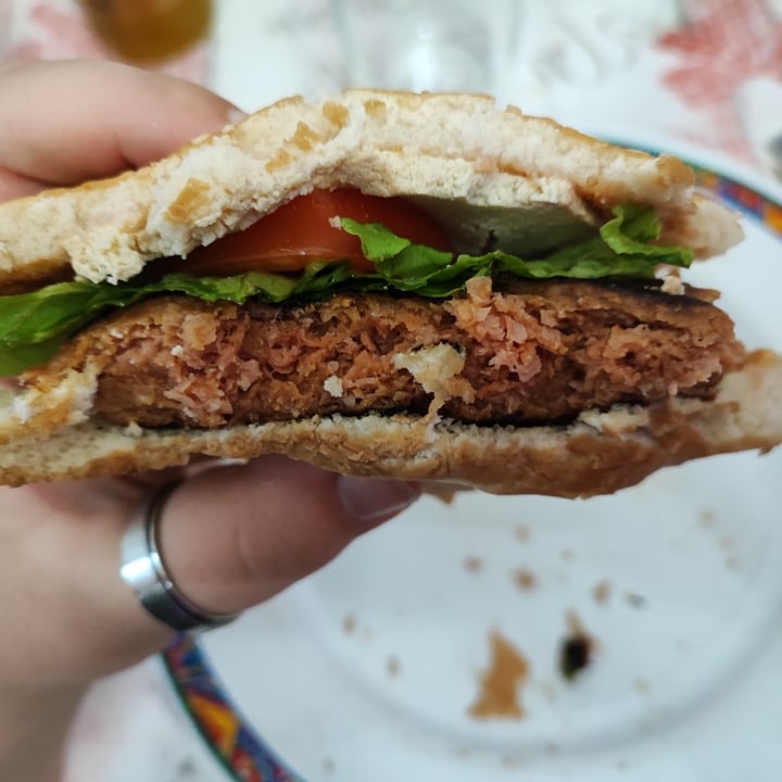 photo of Vemondo Vegan Burger shared by @effeesse on  06 Aug 2023 - review