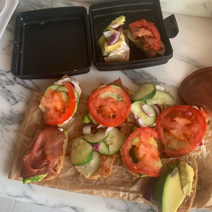 photo of I gustosissimi Affetato Vegetale Prosciutto Crudo shared by @unejanie on  12 Jul 2023 - review