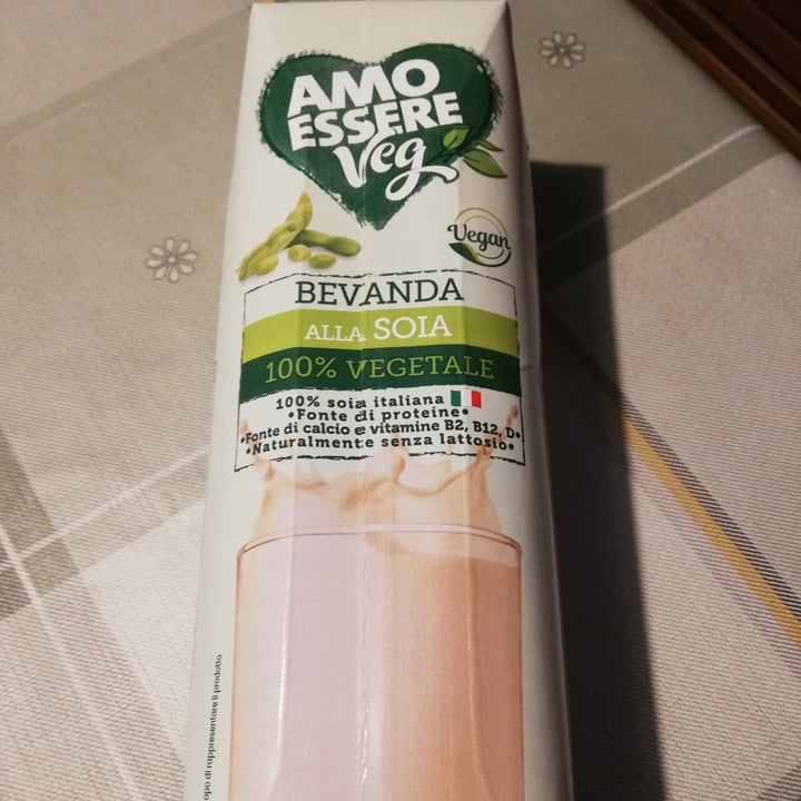 photo of Amo Essere Veg Bevanda alla soia addizionata con calcio e vitamine shared by @laval on  30 Apr 2023 - review