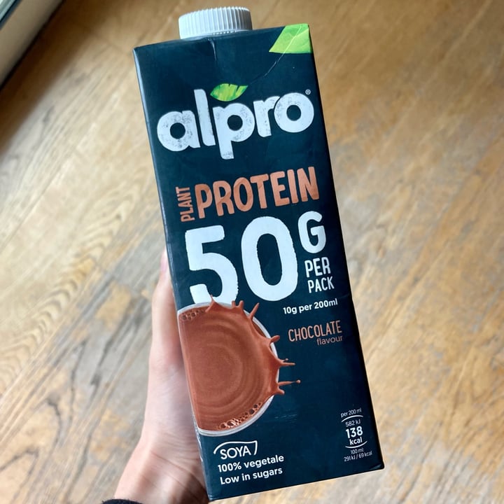 photo of Alpro alpo protein chocolate shared by @vegantastecagliari on  06 Feb 2023 - review