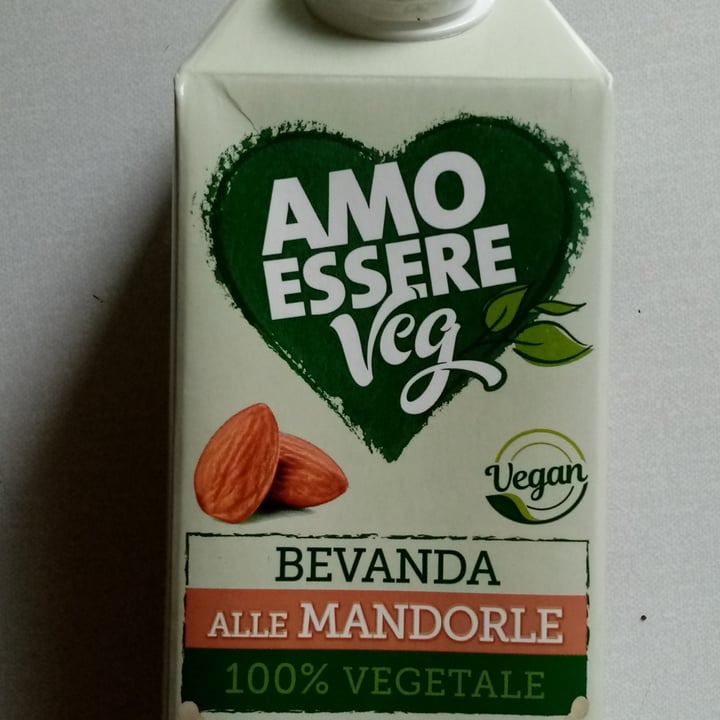 photo of Amo Essere Veg bevanda alle mandorle shared by @valeveg75 on  03 Jun 2023 - review