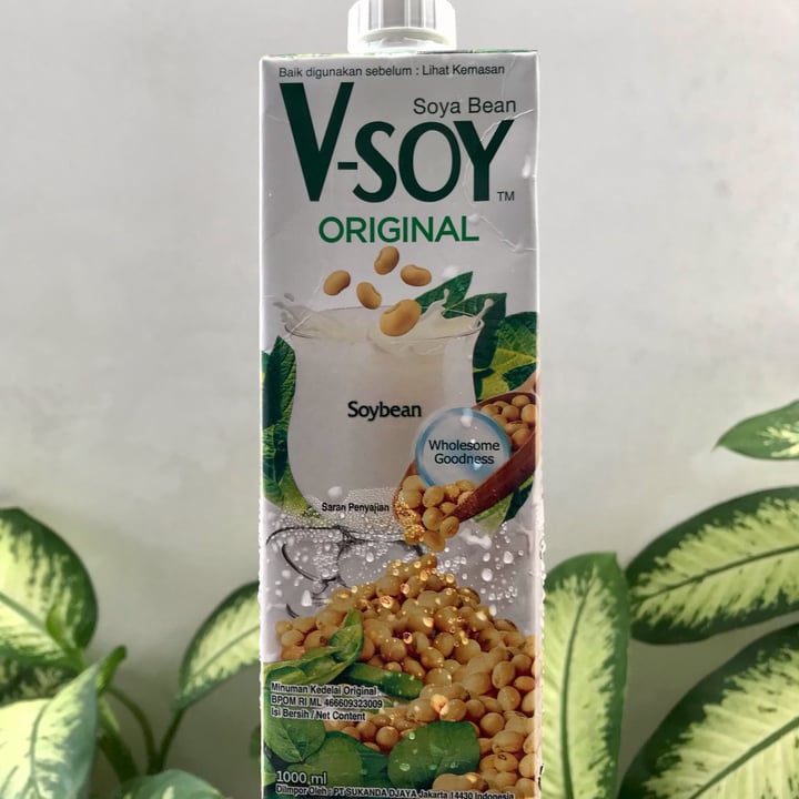 photo of V-Soy V-Soy Original 1000ml shared by @veganniran on  02 May 2023 - review