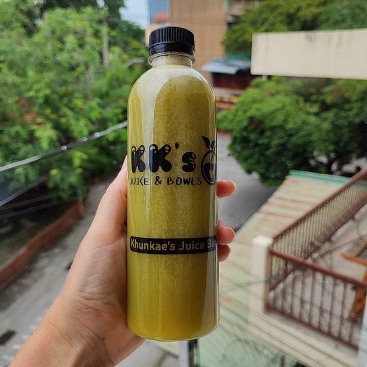 Khun Kae's Juice & Smoothie Bar Tambon Si Phum, Thailand Pineapple