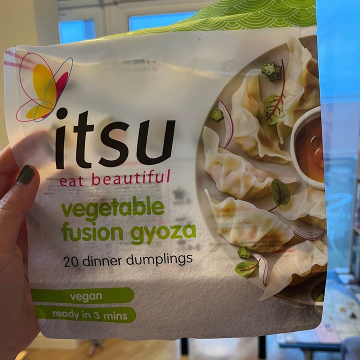 photo of itsu Vegetable Fusion Gyoza shared by @snowy27 on  11 Feb 2023 - review