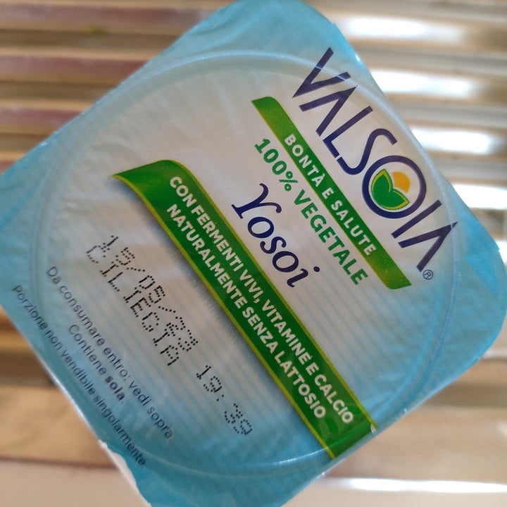 photo of Valsoia Yogurt Ciliegia shared by @casspita on  26 Apr 2023 - review