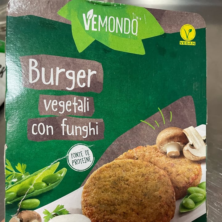 photo of Vemondo 2 burger ai funghi shared by @giada79 on  26 Feb 2023 - review