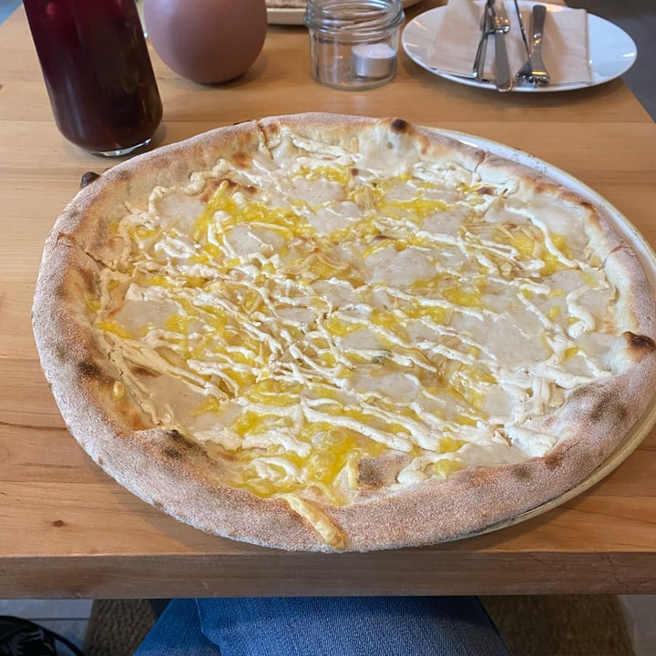 photo of Chutnej - Vegan Bistro Quattro Formaggi Pizza shared by @trixi on  07 Mar 2023 - review