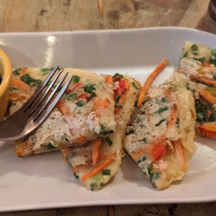 photo of Red Bamboo Scallion Pancake shared by @avocadoskillet on  27 Apr 2023 - review