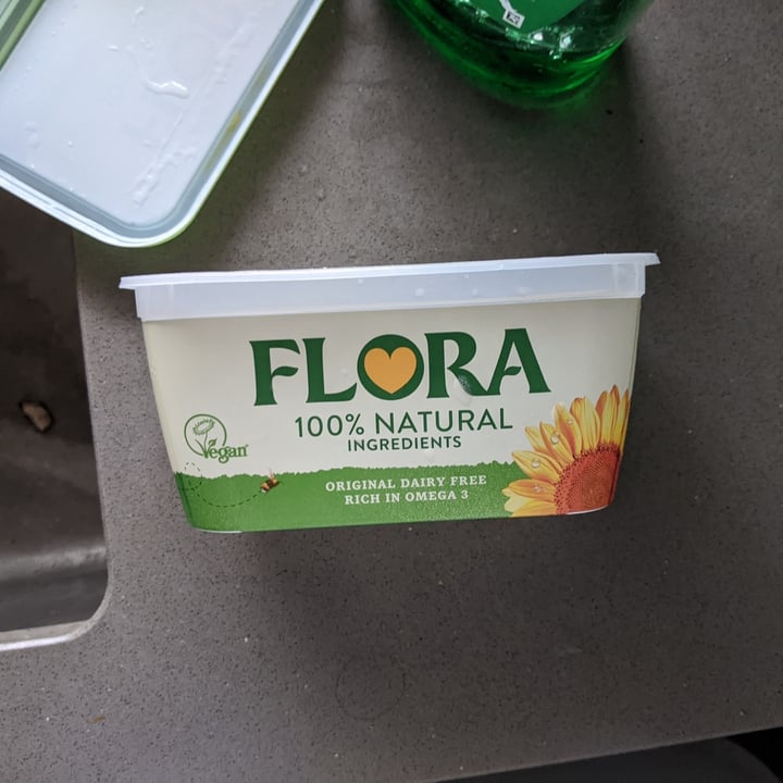 photo of Flora Flora Margarine Original shared by @katchan on  06 Jan 2023 - review