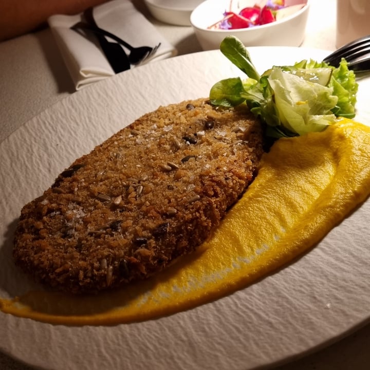 photo of MUDRÁ Plant Based - Madrid Escalope shared by @noxus on  24 Jun 2023 - review