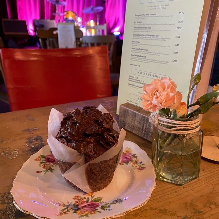 photo of The Sound Lounge Crunchy red velvet muffin shared by @vegansuttonmama on  10 Jun 2023 - review