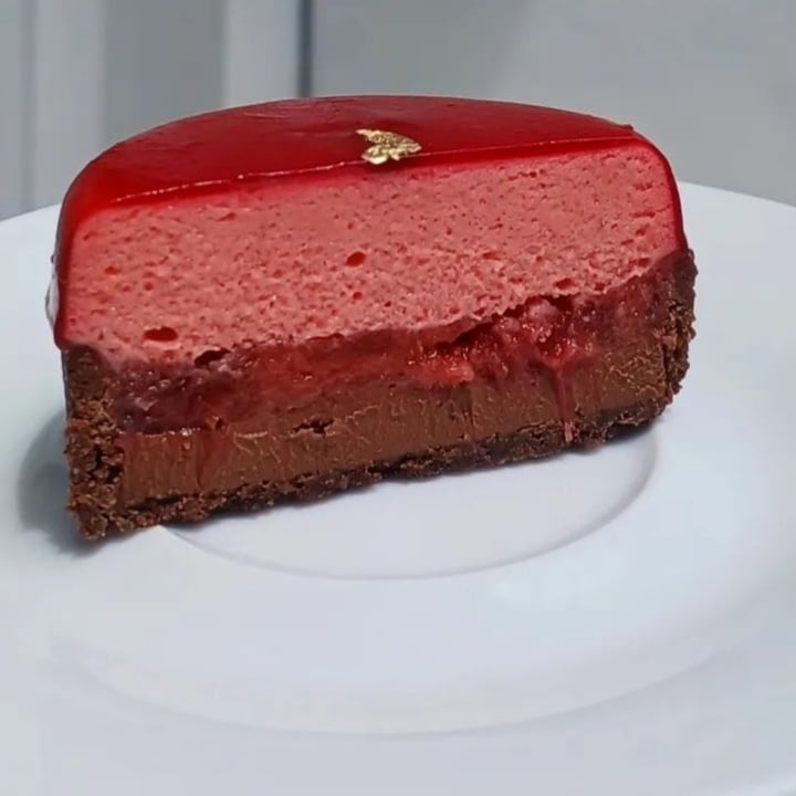 photo of Pure Boutique Chocolate Raspberry Cake shared by @teamaldous on  28 Jul 2023 - review