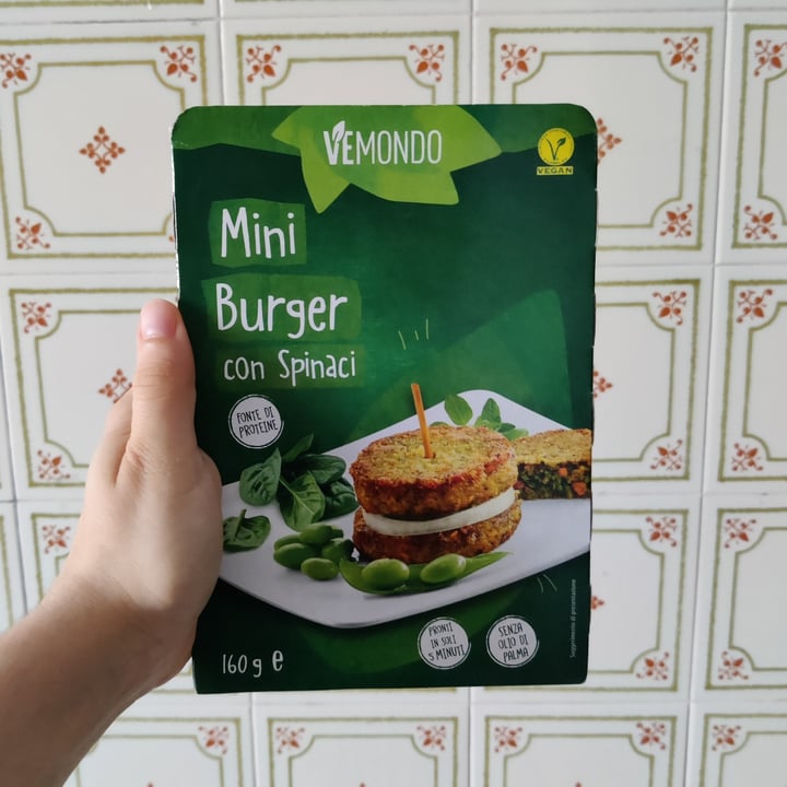 photo of Vemondo Mini burger con spinaci shared by @croissantdeluune on  01 Jul 2023 - review
