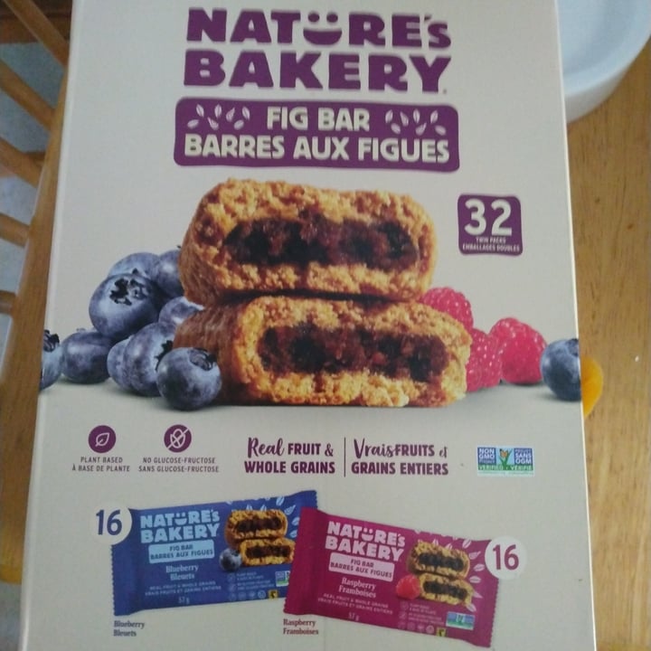 photo of Nature's Bakery Blueberry Fig Bar And Raspberry Fig Bar shared by @alexvillies on  10 Apr 2023 - review