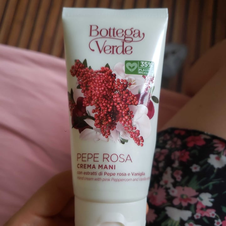 photo of Bottega Verde Crema Mani Pepe Rosa shared by @estertorti on  29 Jul 2023 - review