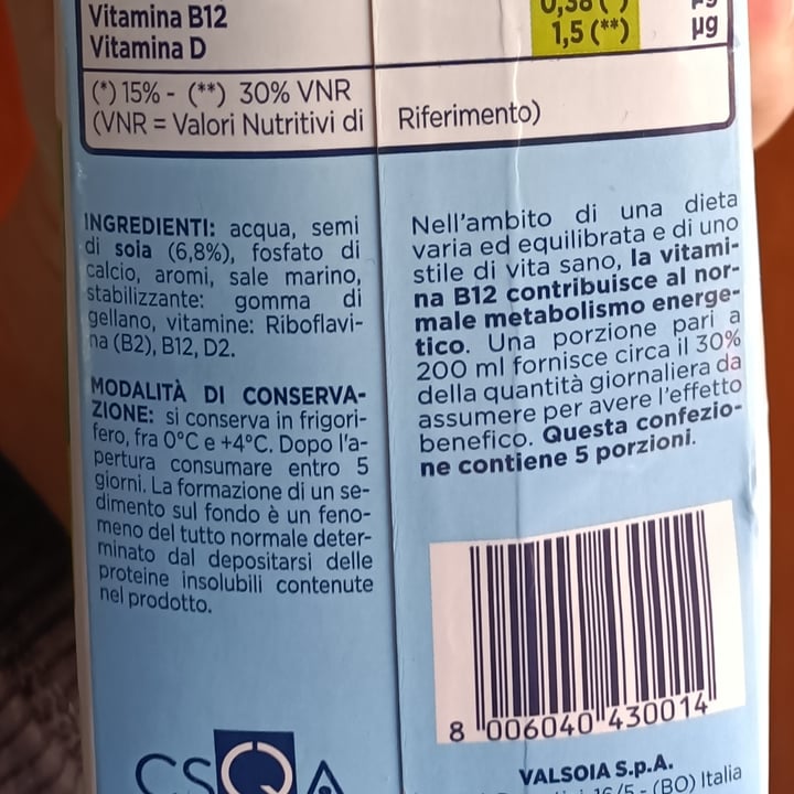 photo of Valsoia soya senza zuccheri frigo shared by @maka89 on  23 Apr 2023 - review