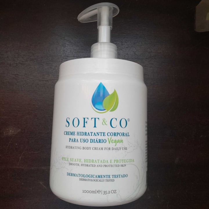 photo of Soft&Co Creme Hidratante 1000ml shared by @claudiasousaportugal on  12 May 2023 - review