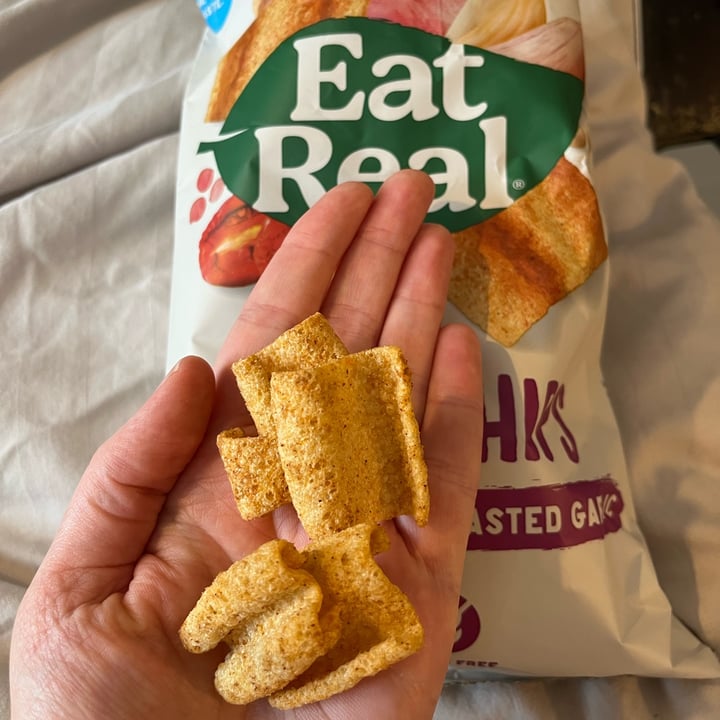 photo of Eat Real Sundried Tomato & Roasted Garlic Flavour Quinoa Chips  shared by @ameriamber on  12 Jul 2023 - review