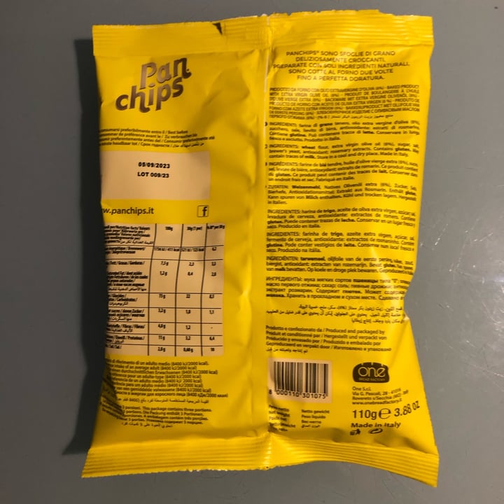 photo of Pan chips sfogliatine di grano croccanti shared by @violettaplantbased on  14 Apr 2023 - review