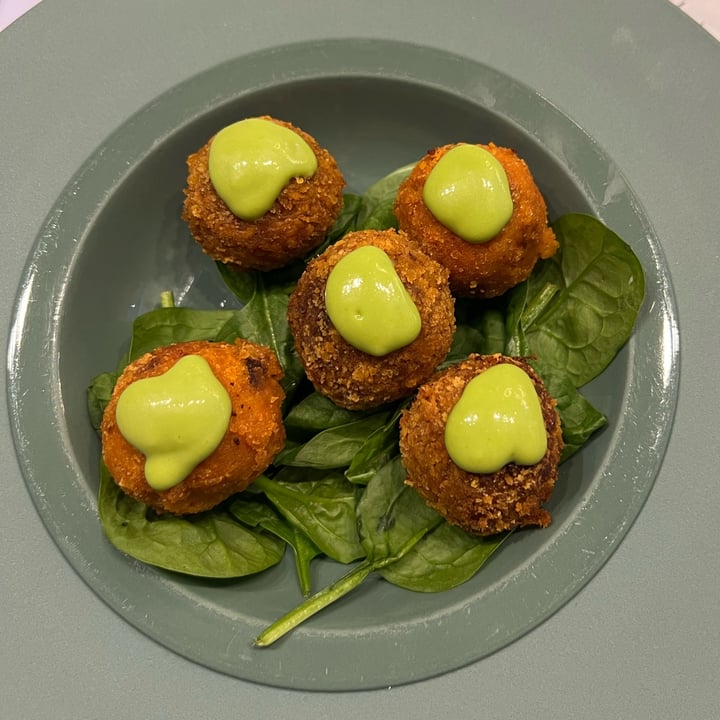 photo of Mediterranea - Real Healthy Food polpette di legumi shared by @chiaramerli on  15 Apr 2023 - review