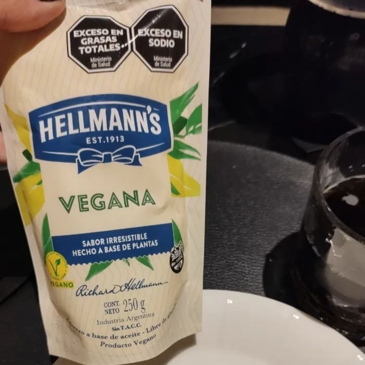 photo of Hellmans vegana Hellmannn's VEGANA shared by @pasteleleriaveganaaf on  28 May 2023 - review