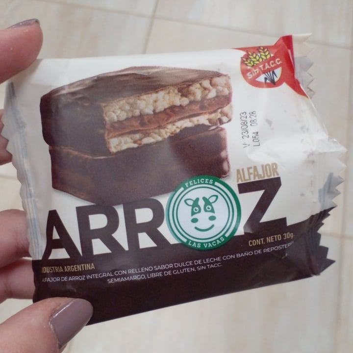 photo of Felices Las Vacas Alfajor De Arroz shared by @julijameson on  21 Apr 2023 - review