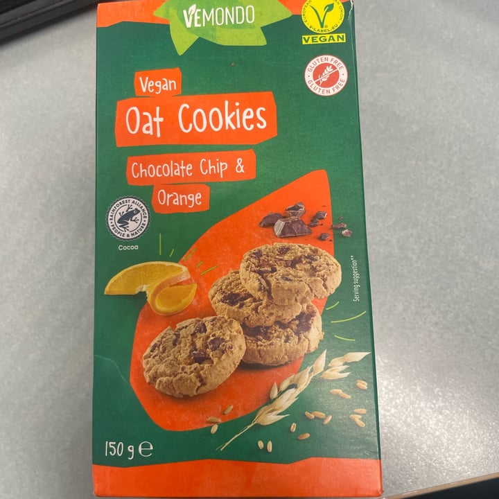 photo of Vemondo Chock Chunks and orange cookies shared by @robertacor on  12 May 2023 - review