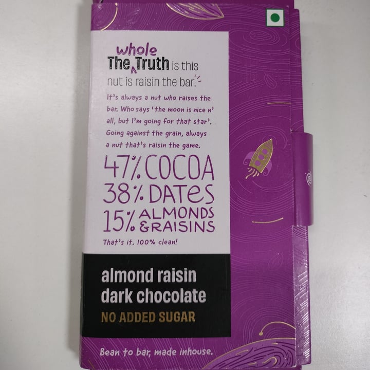 photo of The Whole Truth Almond Raisin Dark Chocolate shared by @riyanair on  24 Jul 2023 - review