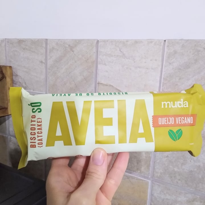 photo of Muda Biscoito de Aveia sabor queijo vegano shared by @marianabuono on  07 Aug 2023 - review