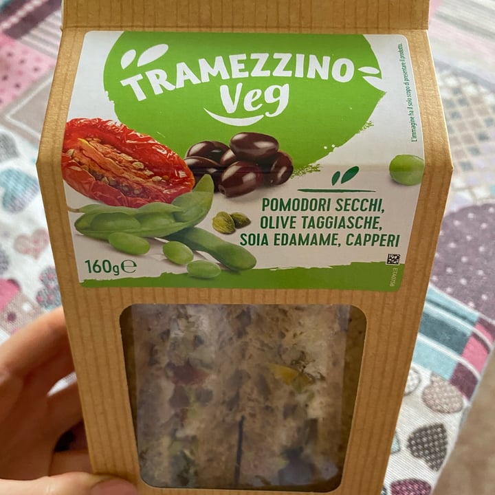 photo of Tramezzino veg Tramezzino pomodori secchi, olive taggiasche, soia edamame, capperi  shared by @jennifertrentin on  18 Jun 2023 - review