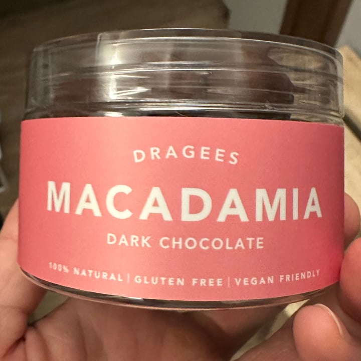 photo of Mr. Bucket Macadamia Dark Chocolate shared by @mrdonut on  21 Dec 2022 - review