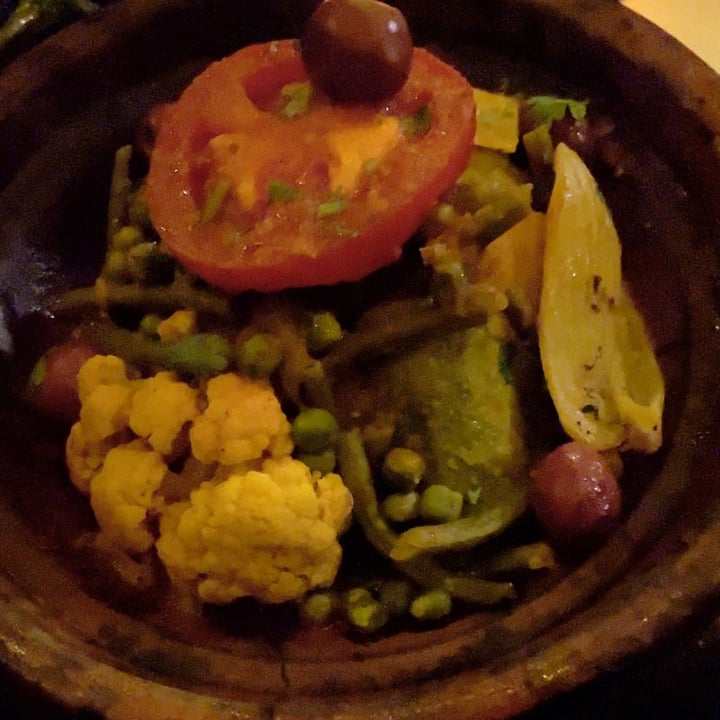 photo of Zeitoun Café tajine vegetal shared by @scavi on  06 Jan 2023 - review
