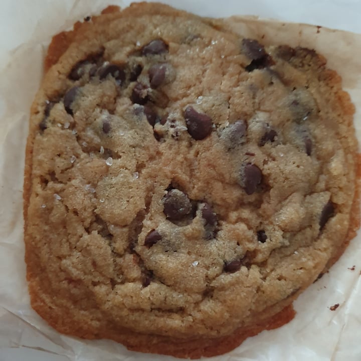 photo of DC Vegetarian Chocolate Chip Sea Salt Cookie shared by @anistavrou on  09 Apr 2023 - review