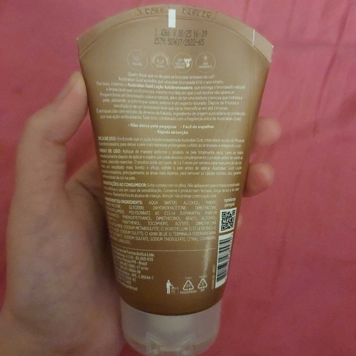 photo of Australian Gold Instant Sunless Lotion shared by @naraluizadiasborges on  03 Jan 2023 - review