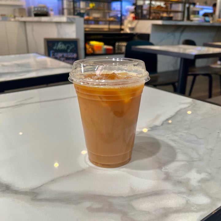 photo of Laughing Man Coffee & Tea Iced Coffee with Oat Milk shared by @oliviazheng on  14 Jun 2023 - review